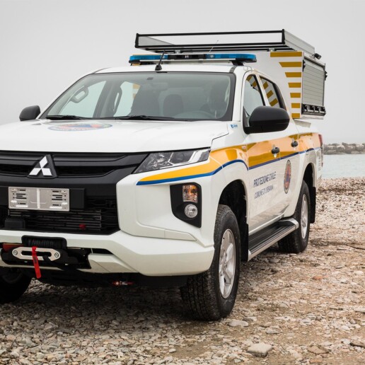 pick-up-polisoccorso-slitta-estraibile-modulo-scarrabile-celiani-allestimento-veicoli