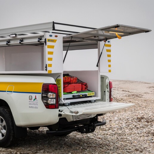 pick-up-polisoccorso-slitta-estraibile-modulo-scarrabile-celiani-allestimento-veicoli