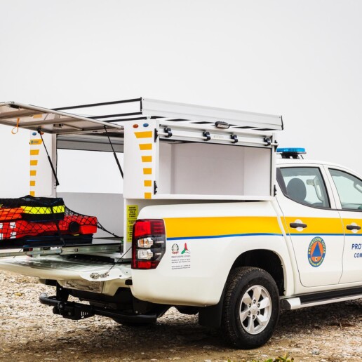 pick-up-polisoccorso-slitta-estraibile-modulo-scarrabile-celiani-allestimento-veicoli